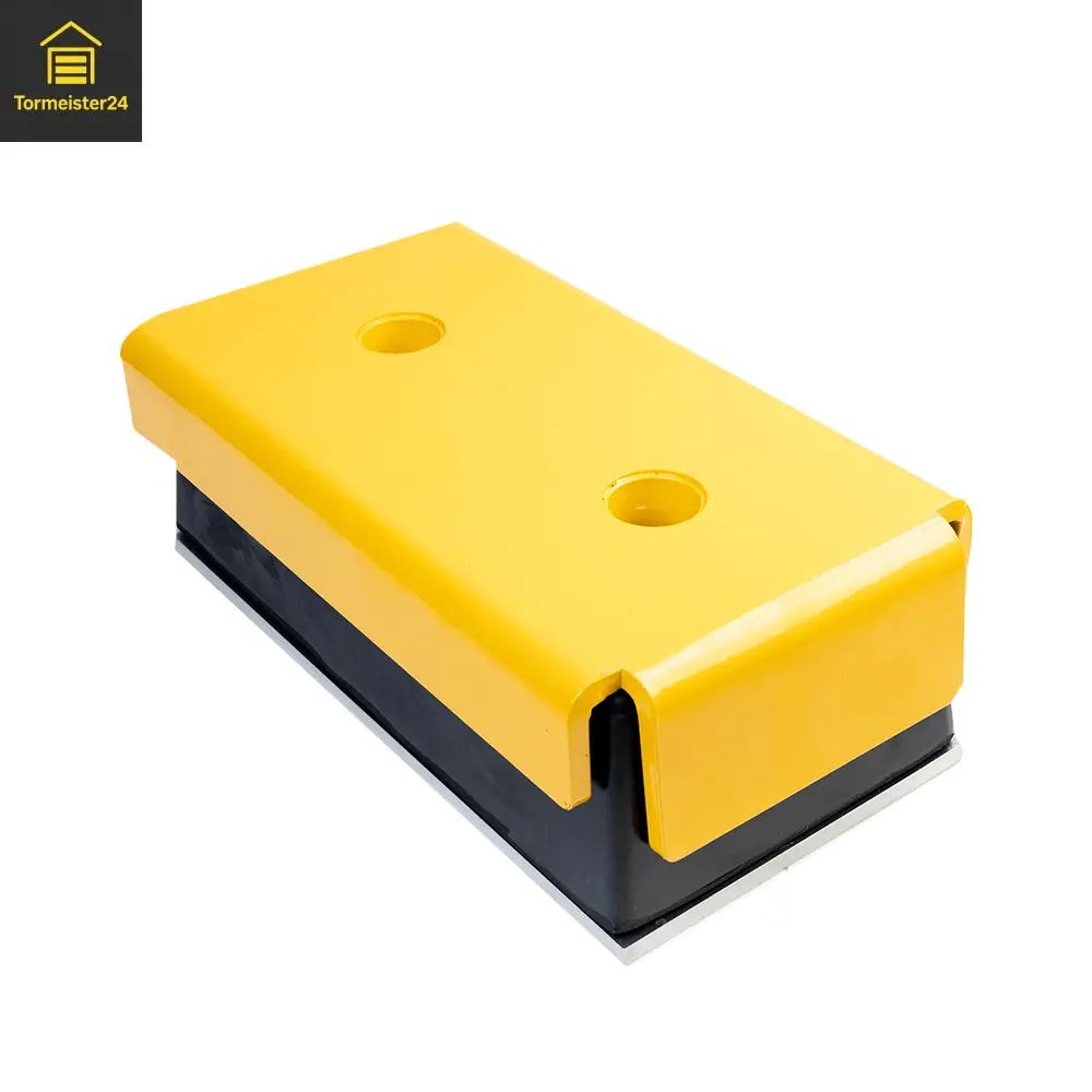 Anfahrpuffer an einer Laderampe als Rammschutz für LKW-Andockstellen, mit 90 mm, 140 mm, PE-Ausführung und Sliding Buffer als passende Verladetechnik-Lösung bei Tormeister24.