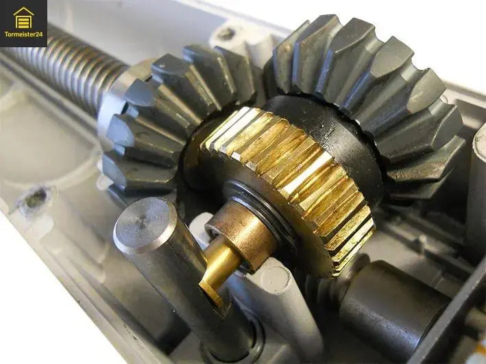 Marantec für Drehtore bis 3,0 m ohne Encoder Antrieb für Drehtore bis 3,0 m: 24 V-DC Motor, 1.500 N, 2,6 cm/s, 120°, ohne Encoder Marantec