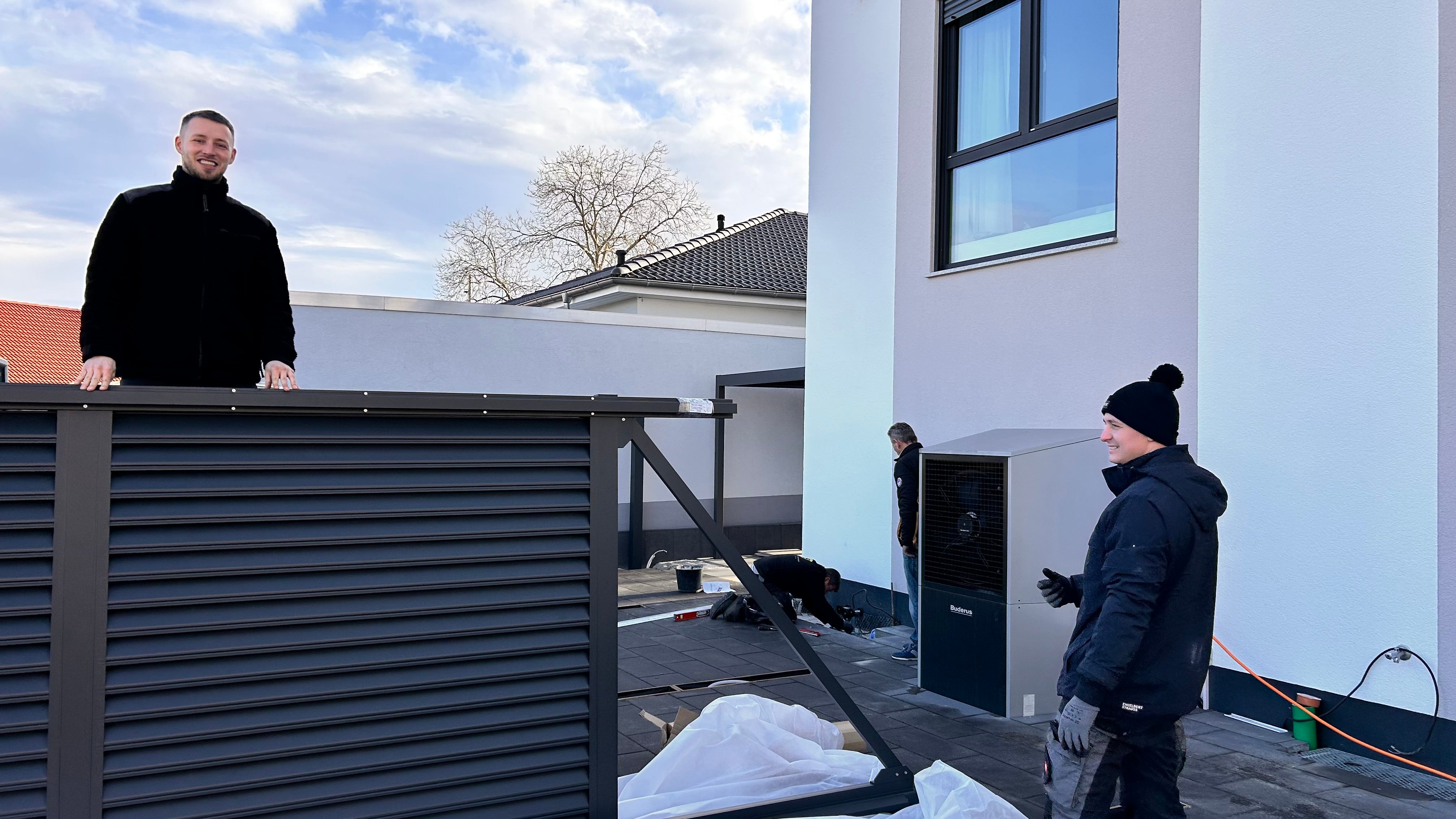 Daniel Schweighöfer montiert Aluminium Schiebetor in Sprendlingen