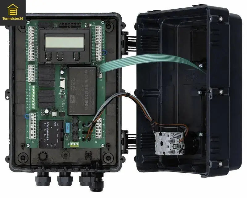 Marantec CS 320 und RS 301 im Direktvergleich – Steuerungen für Industrietore und Überladebrücken (Klappkeil/Vorschublippe) auf einen Blick.