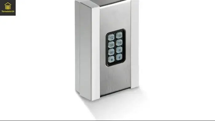 Codetaster am Garagentor zur sicheren Öffnung per PIN statt Handsender oder Schlüssel.